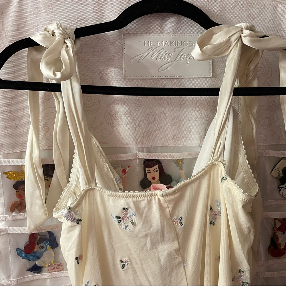 PRICE FIRM 🎀 	SUGAR THRILLZ
WILDFLOWER FABLES MINI DRESS - IVORY - Picture 4 of 7